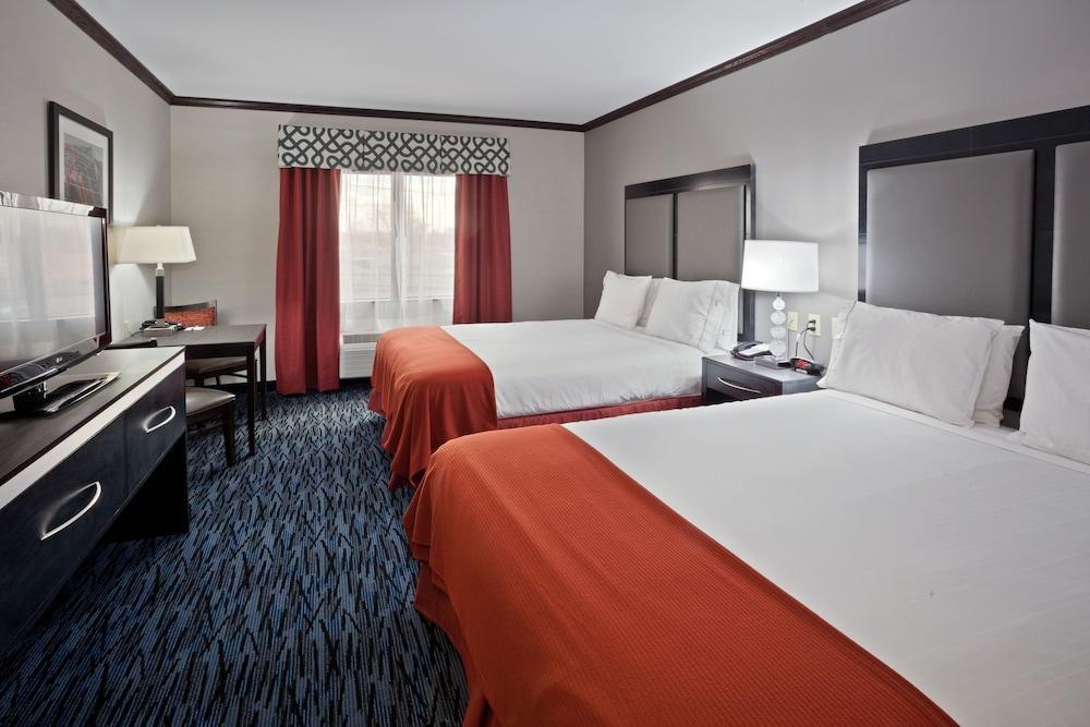 Express Cleveland Airport - By Ihg 2*