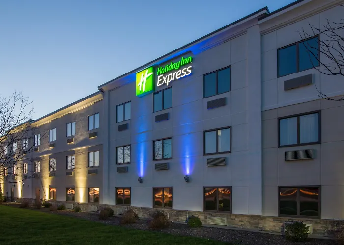 Holiday Inn Express Cleveland Airport - Brook Park By Ihg