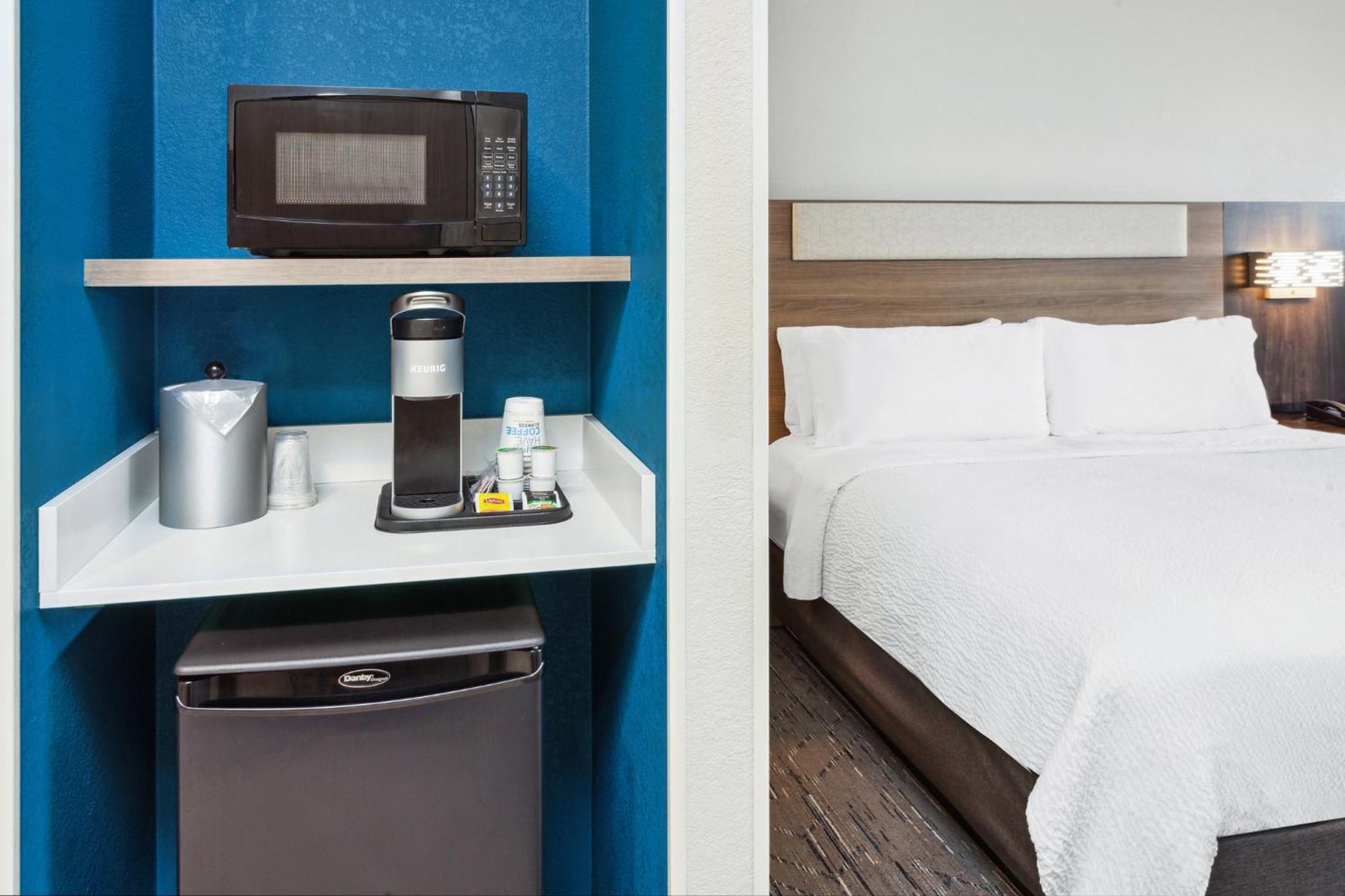Express Cleveland Airport - By Ihg 2* Brook Park