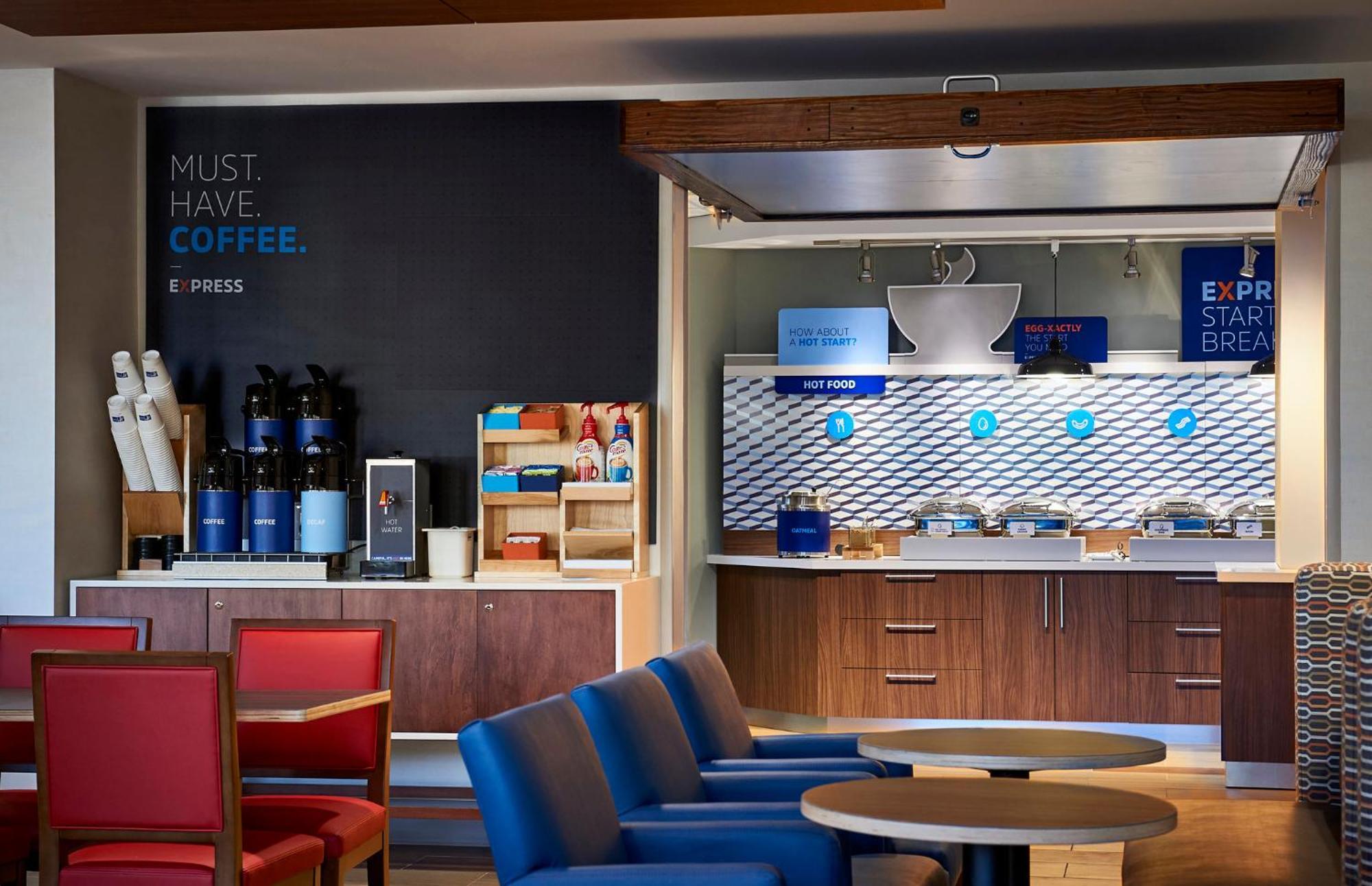 Express Cleveland Airport - By Ihg Brook Park